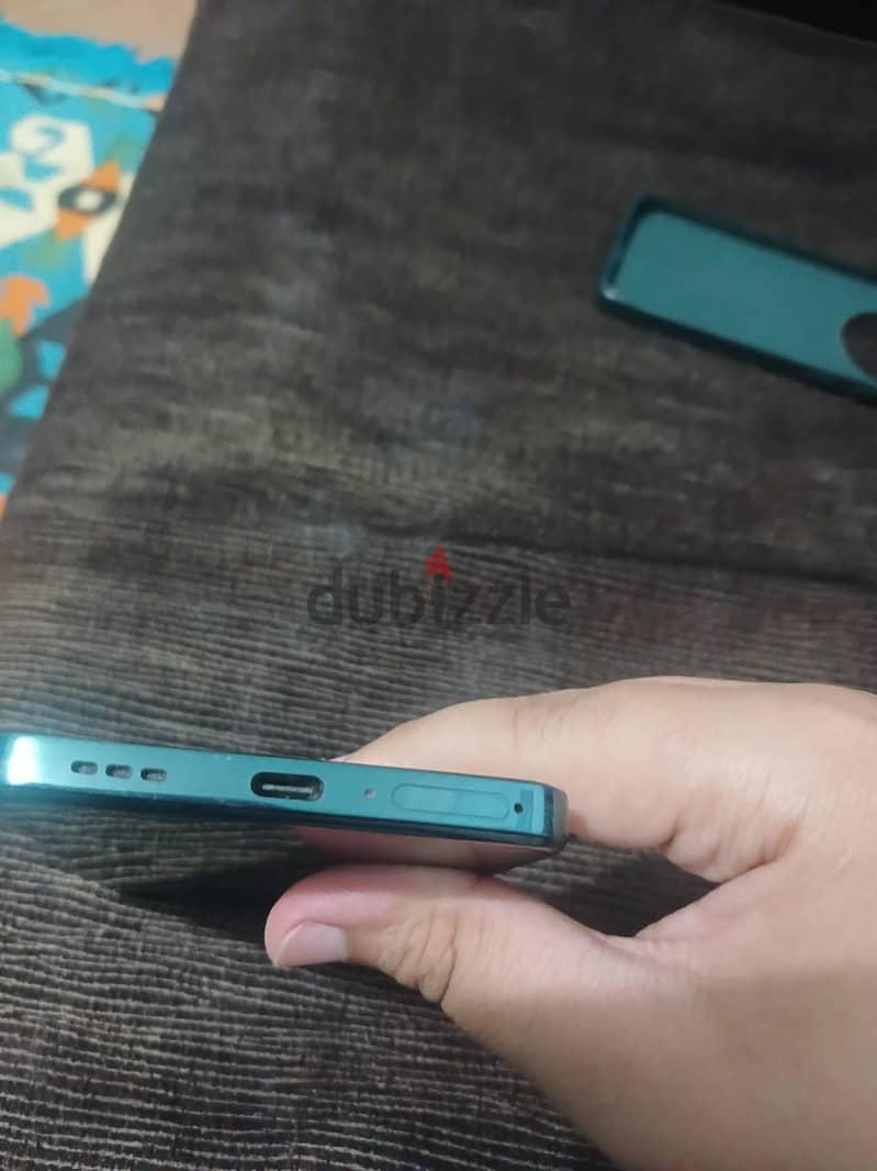OPPO Reno12 F 8