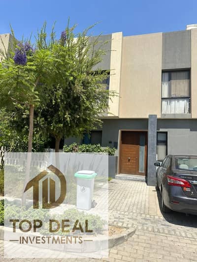 For sale, corner townhouse in Alborouj Compound, Al-Shorouk City