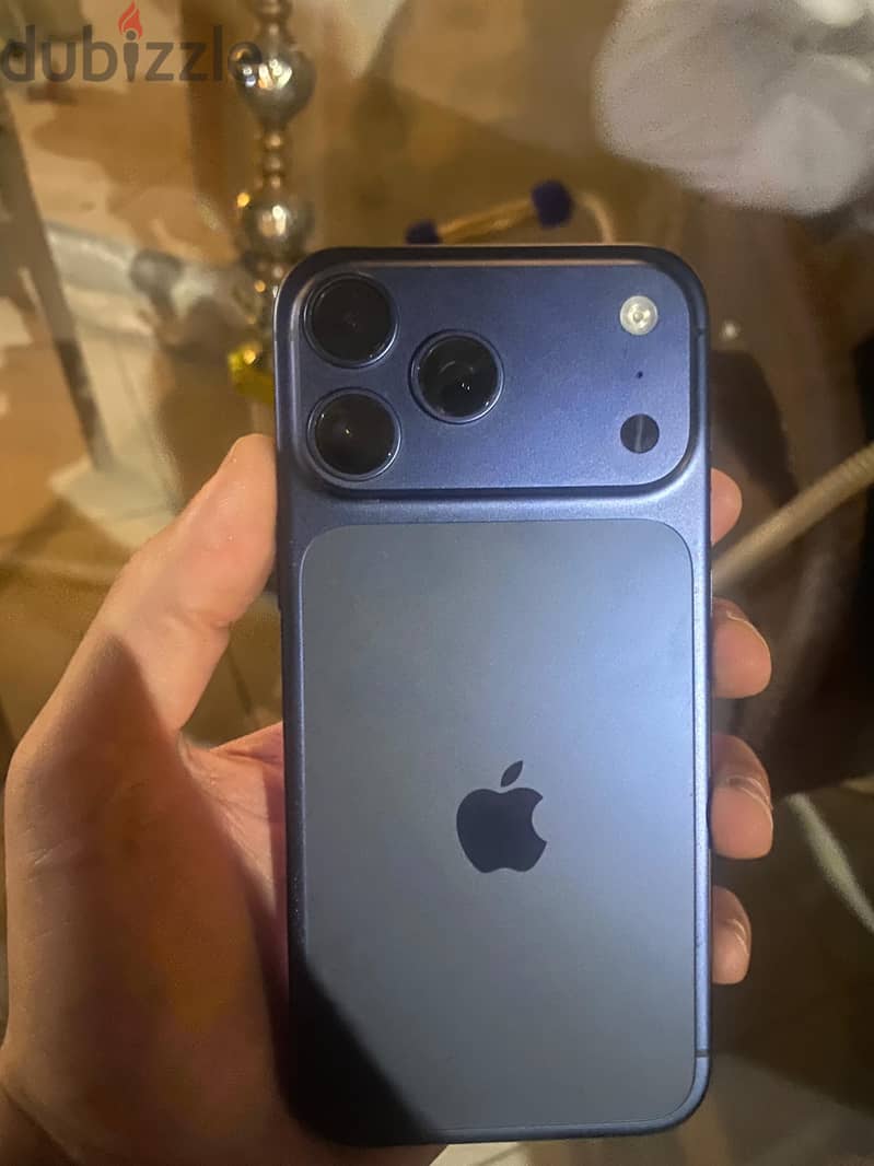 Apple - iPhone 17 Pro Max 1