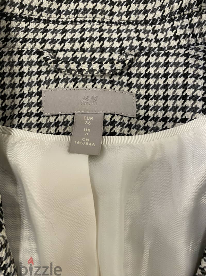 Zara, H&M, Poetry 15