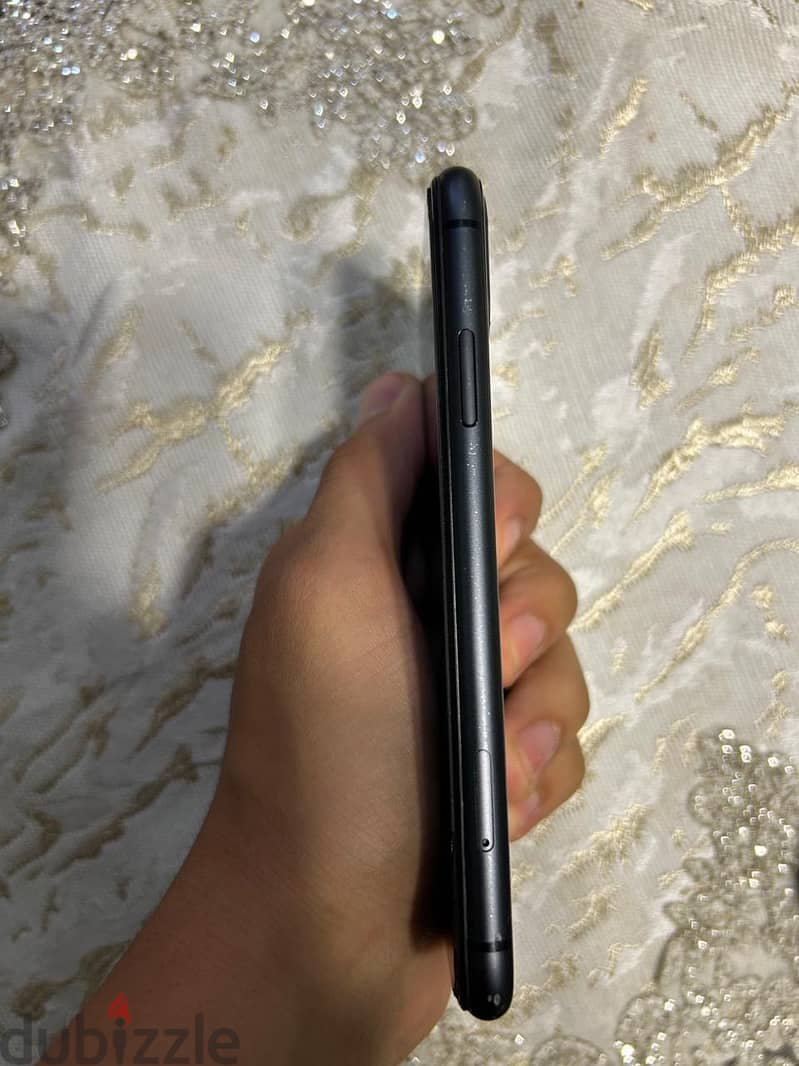 Apple - iPhone 11 1