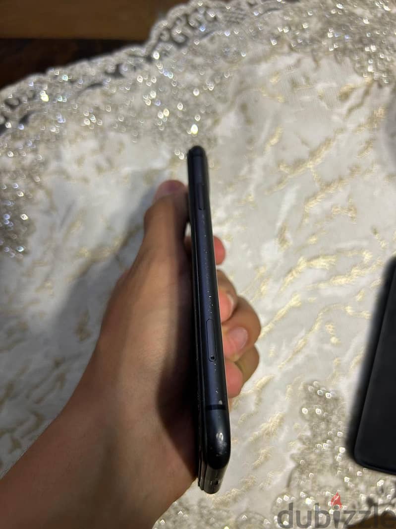 Apple - iPhone 11 4