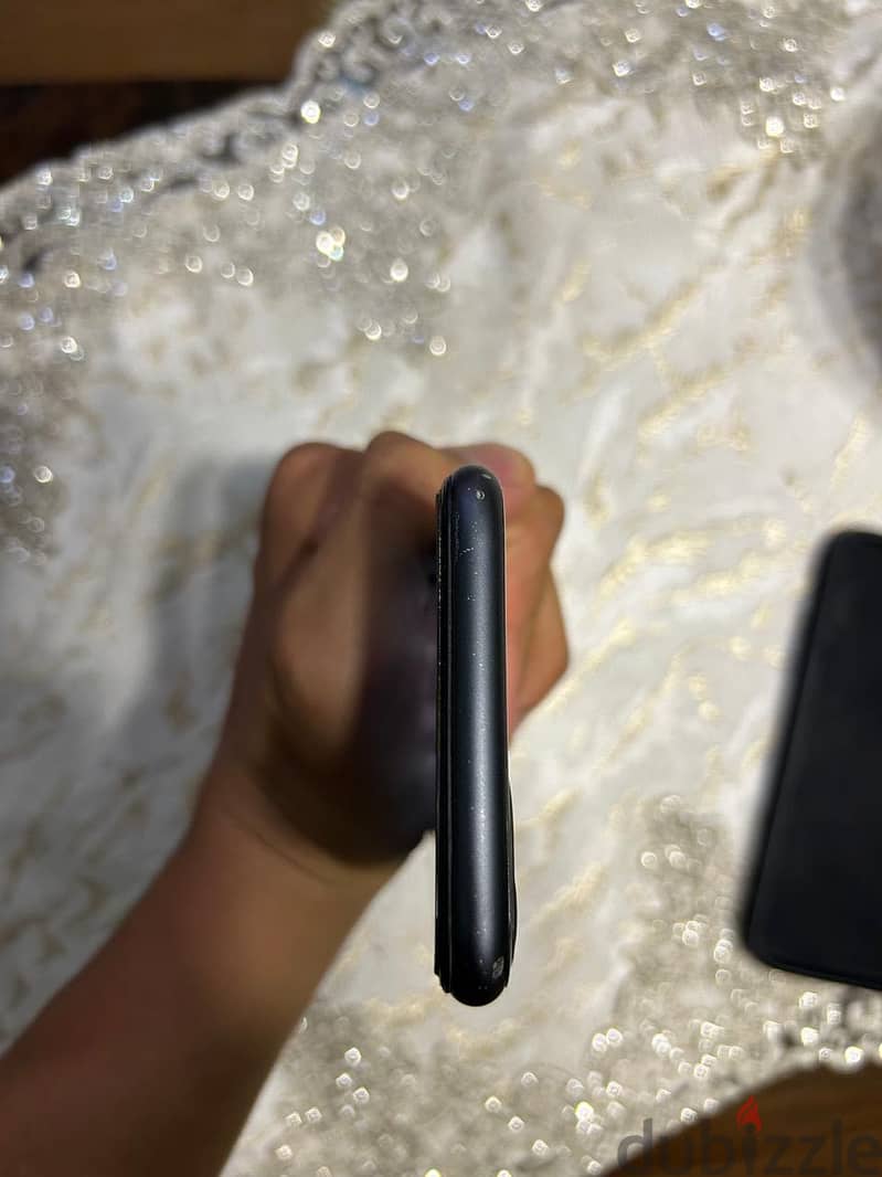 Apple - iPhone 11 5