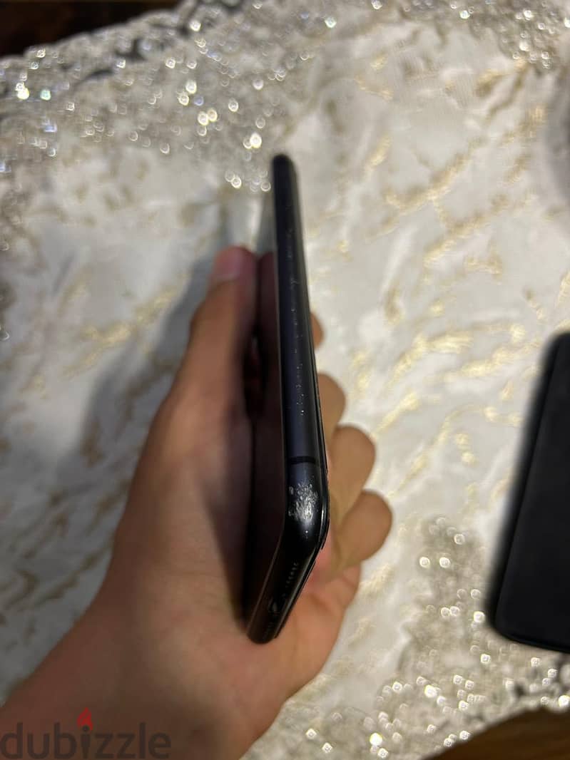 Apple - iPhone 11 6