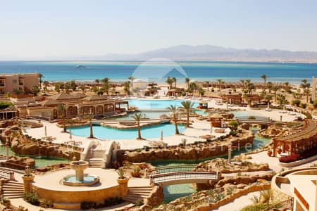 آخر شاليه فاخر في سوما باي للبيع غرفتين 130 متر فيو بحر ولاجون وشاطئ خاص وتقسيط مريح حتى 8 سنوات بخصم 30%