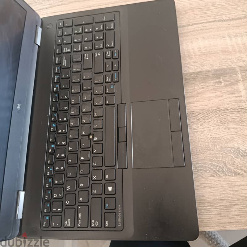 Dell Latitude E5570 Core i5-6300U 1