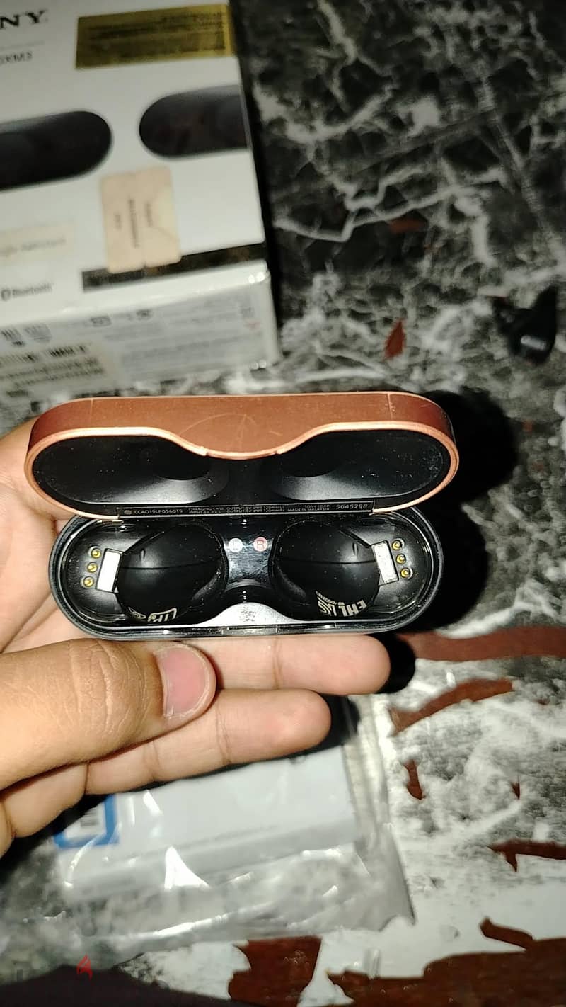 SONY. . WF-1000XM3 3