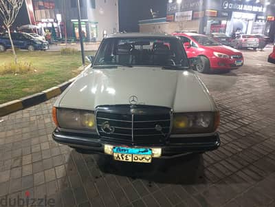 مرسيدس بنز 200 1979
