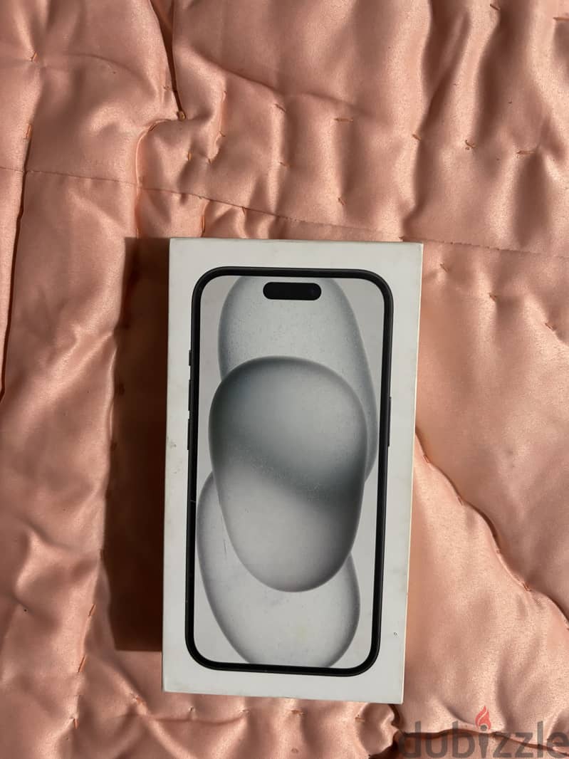 Apple - iPhone 15 4