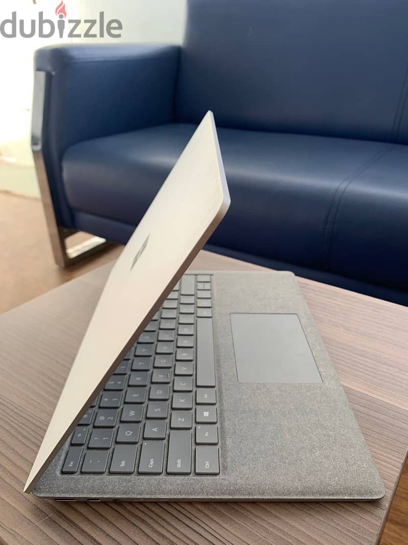Microsoft Surface Laptop 2 3