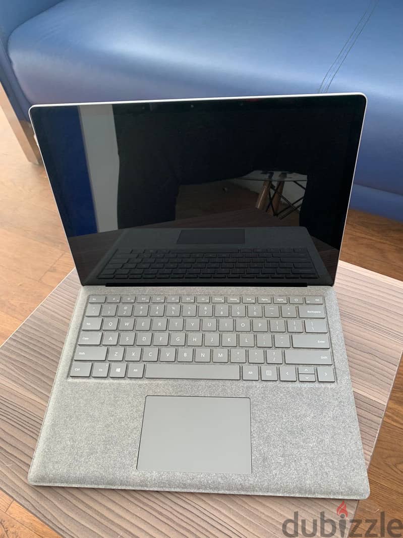 Microsoft Surface Laptop 2 4