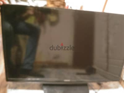 شاشة سامسونج 32 بوصة بحالة ممتازة