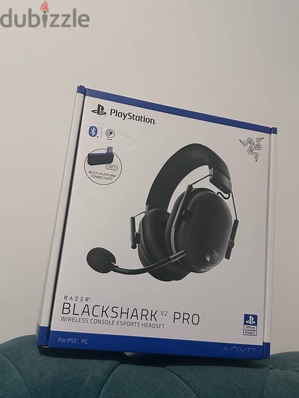 razer black shark v2 pro wireless 1