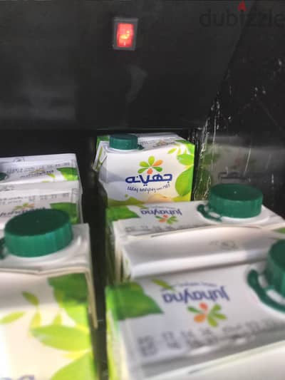 تلاجه محل للبيع