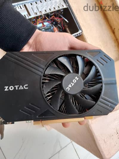 كرت GTX 960 2gb بحالة ممتازه