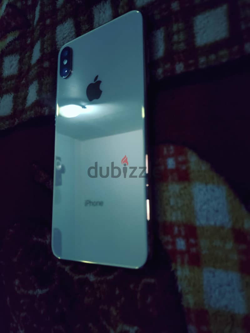 Apple - iPhone XS Max 1