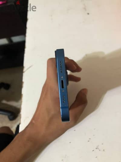 Apple - iPhone 13