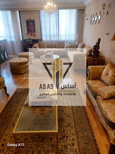 شقة للبيع في مصر الجديدة بالقرب من شارع الثورة وشارع الحجاز وميدان روكسي وهليوبوليس