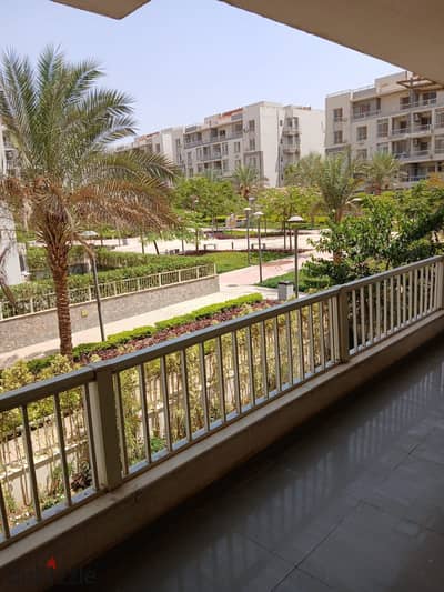 Apartment for sale landscape view first floor 170 sqm 3 bedrooms company finishings in Jayd Compound opposite Al Rehab New Cairo