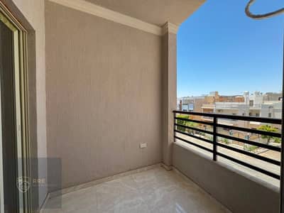 3-bedroom super luxury apartment intact in Magawish
