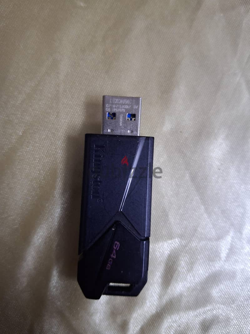 64 gigabyte flash drive 4