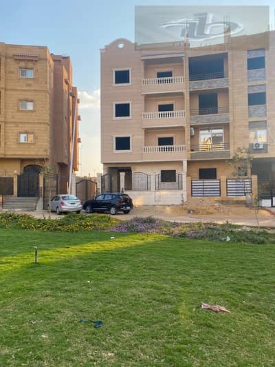 شقة للبيع في عمارات المستثمرين – عائلي زيزينيا   موقع مميز في عمارات المستثمرين، عائلي زيزينيا.  
