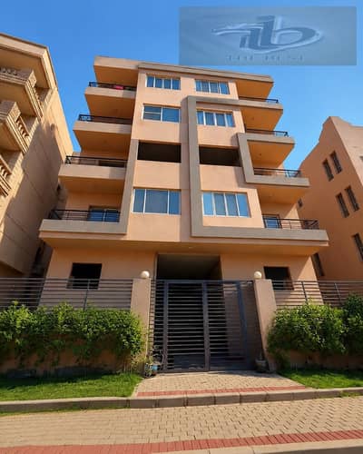Duplex for sale in Al-Andalus 1 - steps from Mountain View   A prime location in one of the best areas of Al-Andalus, with an open view of the garden, and a quiet and residential building.