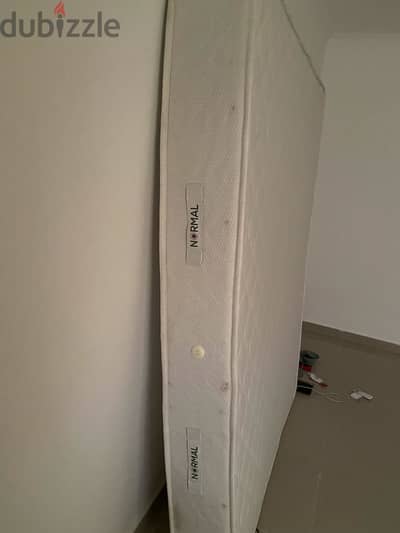 2x Queen size long mattress urgent sale have to leave tomorrow morning
