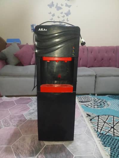 ديسبينسر  قاروره مياه