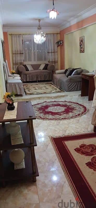 شقة للايجار شارع عبد الفتاح الطويل