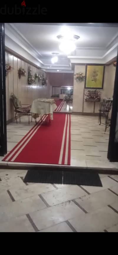 شقه علي شارع الهرم الرئيسي التعاون