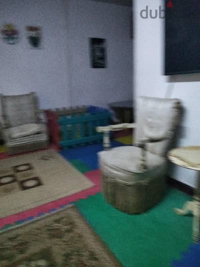 قطع فوم ٥٠"٥٠سم حالة ممتازة سمك ١٤م