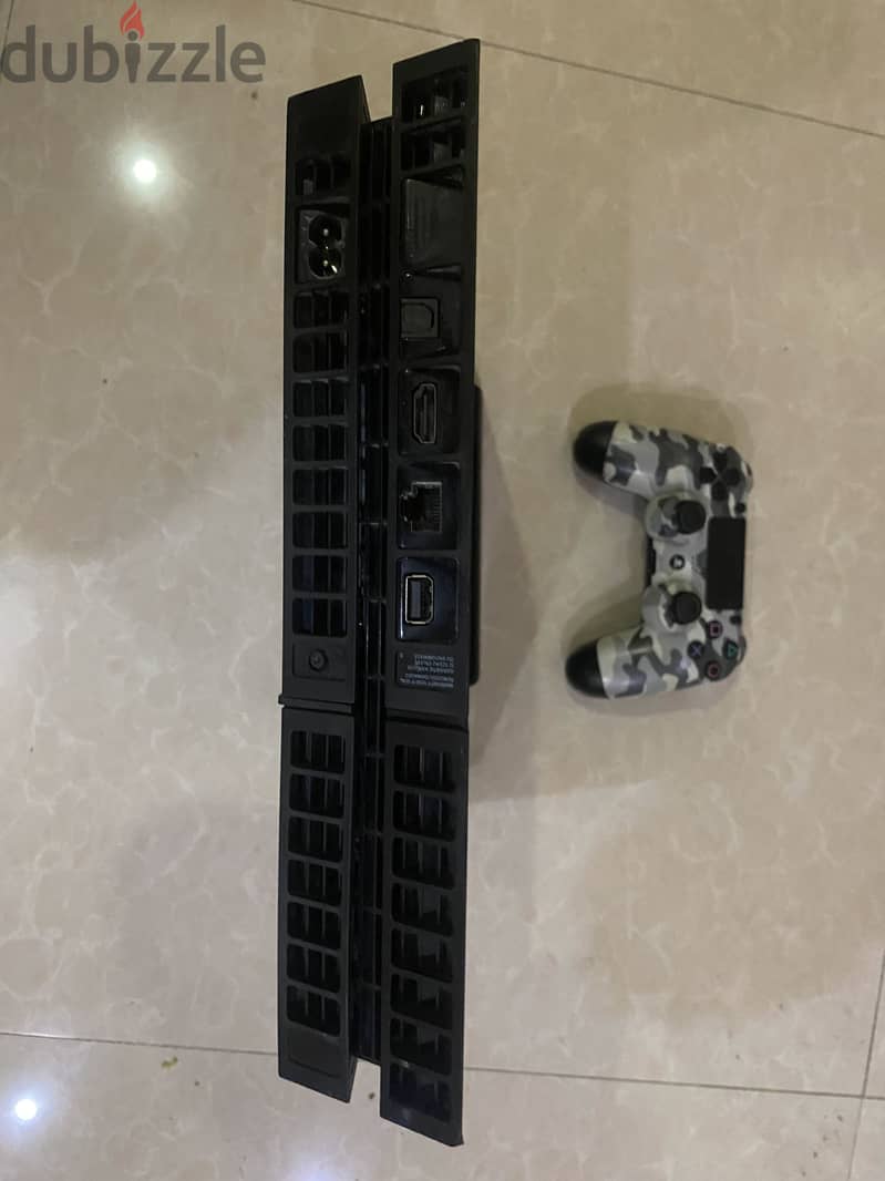 PlayStation 4 good condition 3