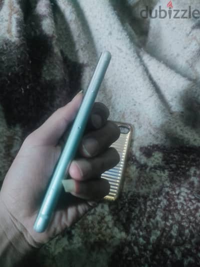ايفون 8
