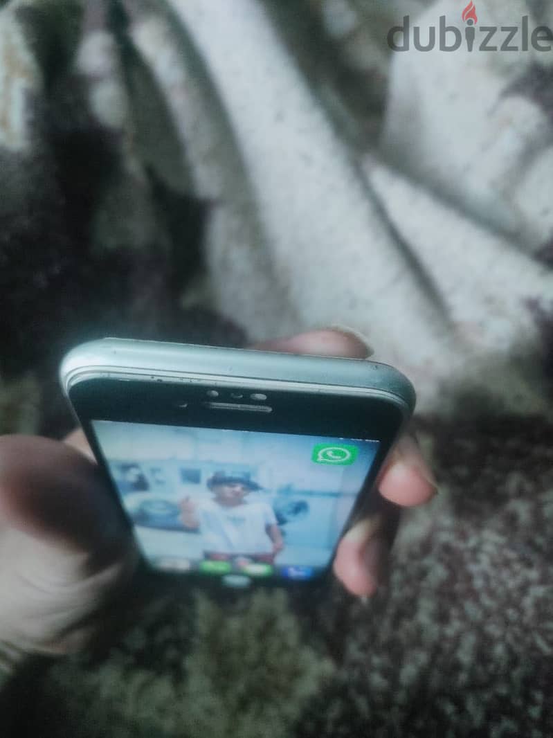ايفون 8 7