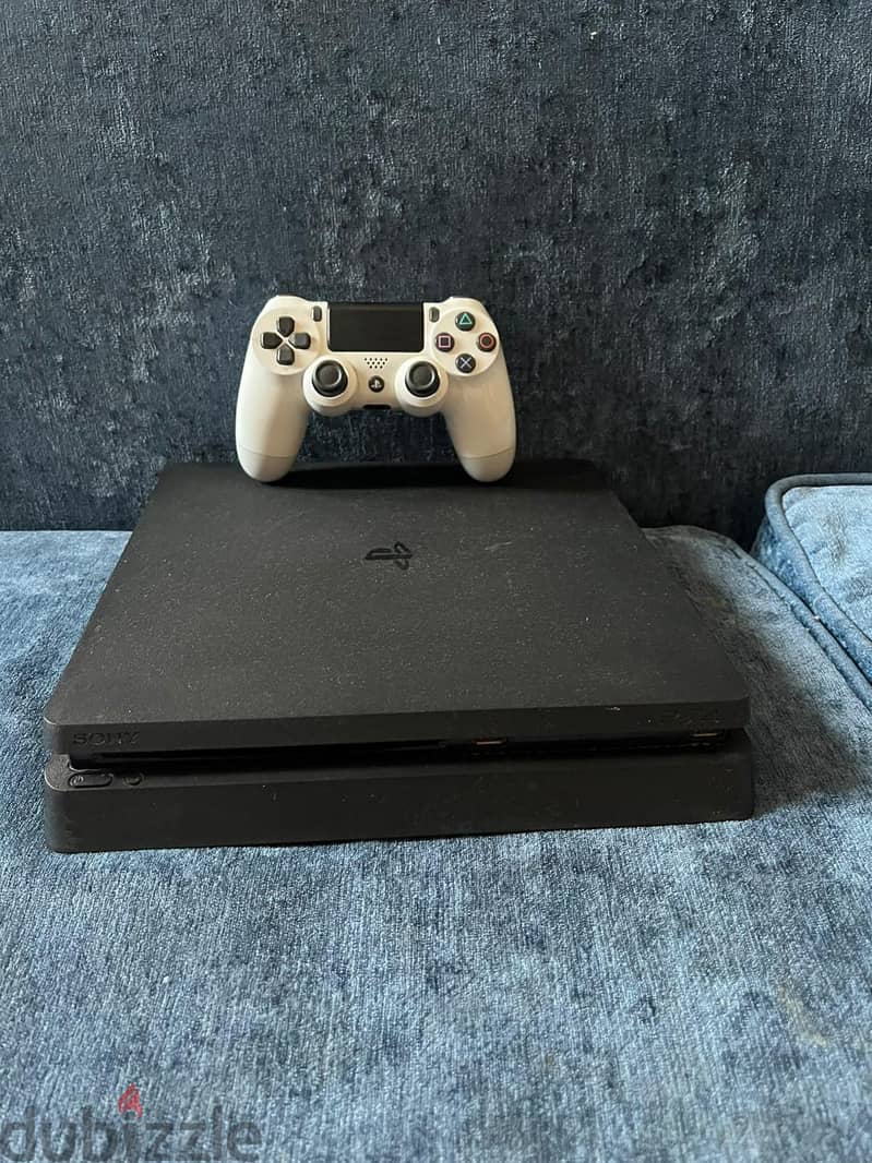 ps4 slim with original controler 1
