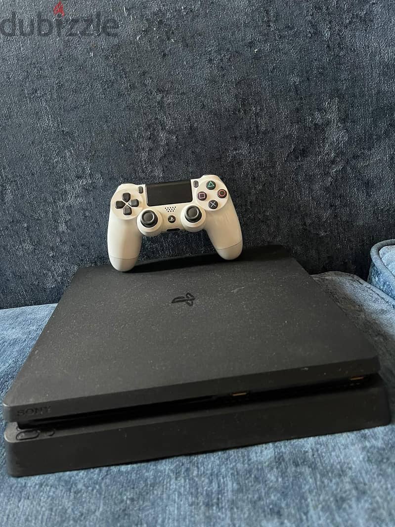 ps4 slim with original controler 5
