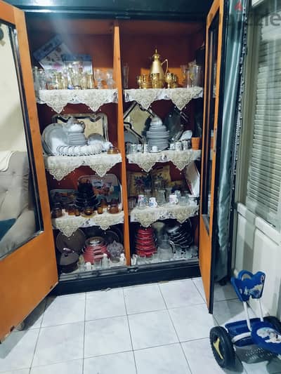 نيش ومكتب وجزامه