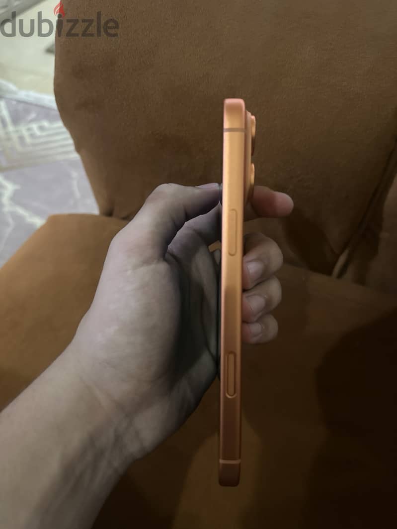 17 pro max orange 3