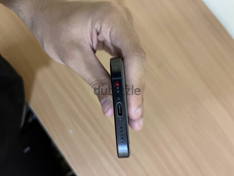Apple - iPhone 16 Pro 3