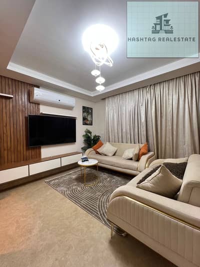 شقة فاخرة للإيجار مفروشه ZED West الشيخ زايد  استمتع بإقامة مميزة في قلب الشيخ زايد داخل كومباوند ZED West، أحد أرقى وأحدث المجمعات السكنية