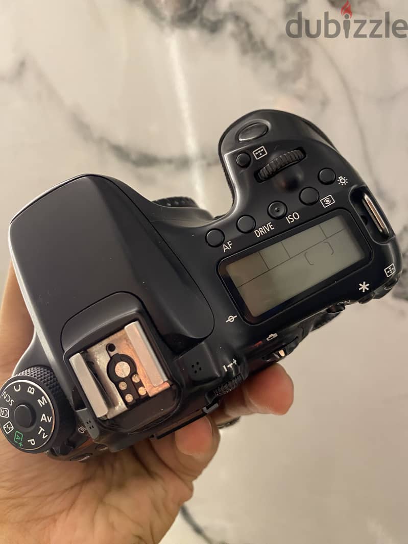 Canon  70 D 3