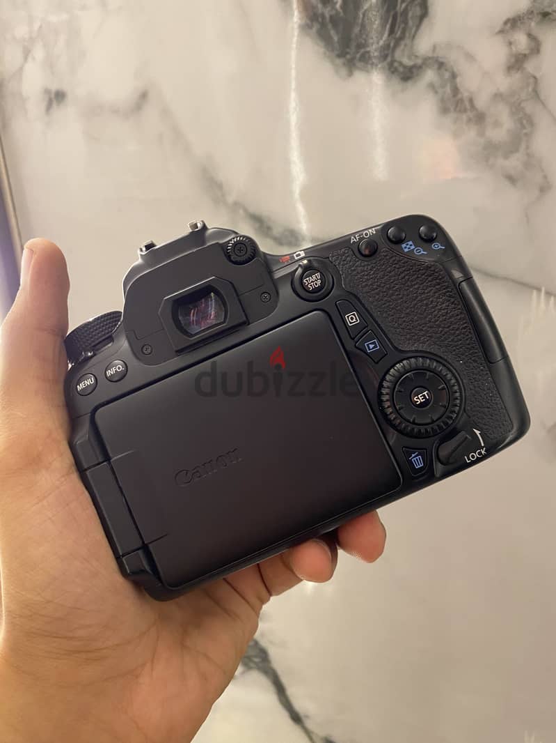 Canon  70 D 5