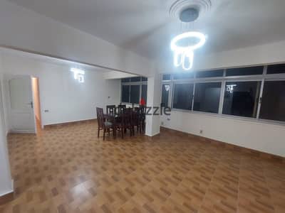 Apartment for rent in Maadi Diger, 3 rooms next to the American School
