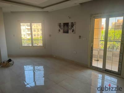 Apartment for rent, area 240 square meters, Eighth District, Sheikh Zayed, Third Neighborhood, second floor, super lux finishing with air conditioners and water heaters.