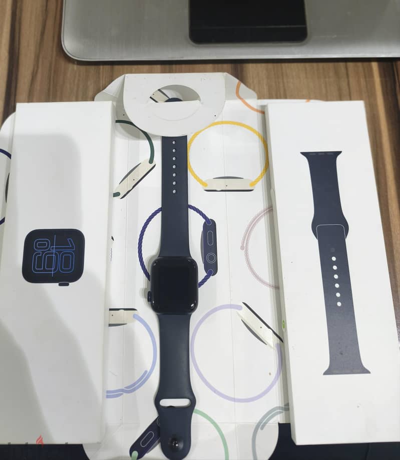 apple watch se3 like new 2