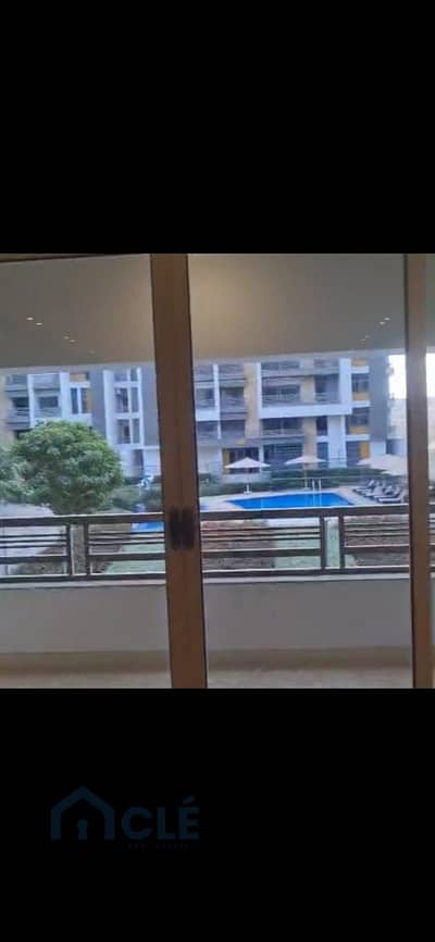Ultra-luxurious apartment with a pool view for sale at a special price in The Icon Residence compound. The price includes air conditioning. BUA: 230 m Ultra-luxurious apartment with a pool view for sale at a special price in The Icon Residence compound. The price includes air conditioning. BUA: 230 m