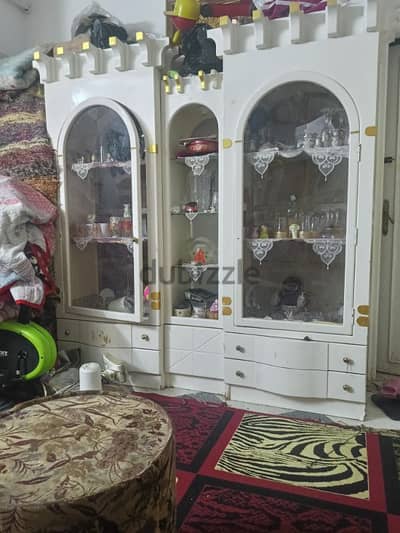 نيش ثلاث قطع
