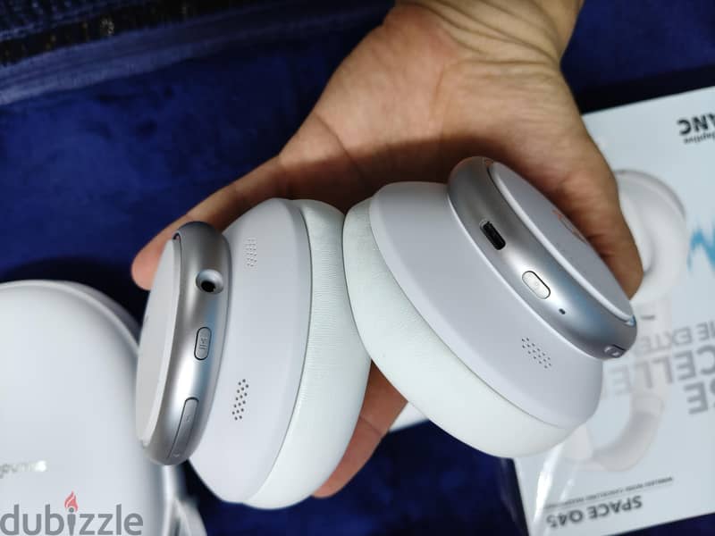Anker  sound core Q45 1