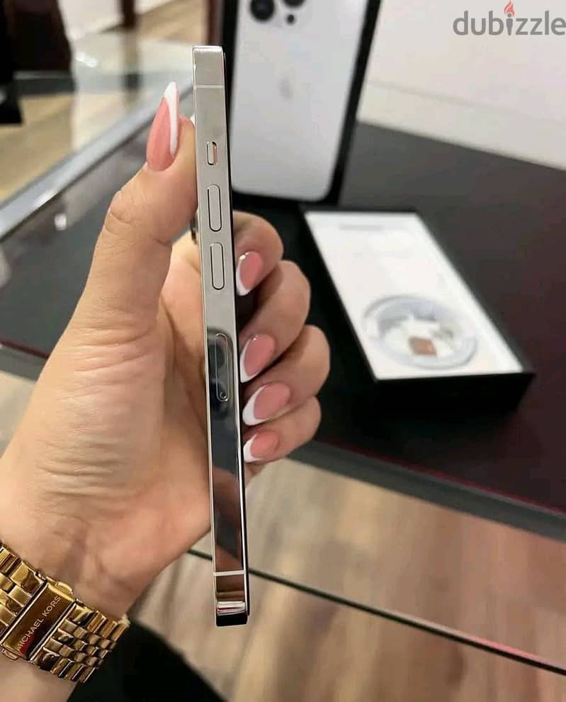 Apple - iPhone 13 Pro 1